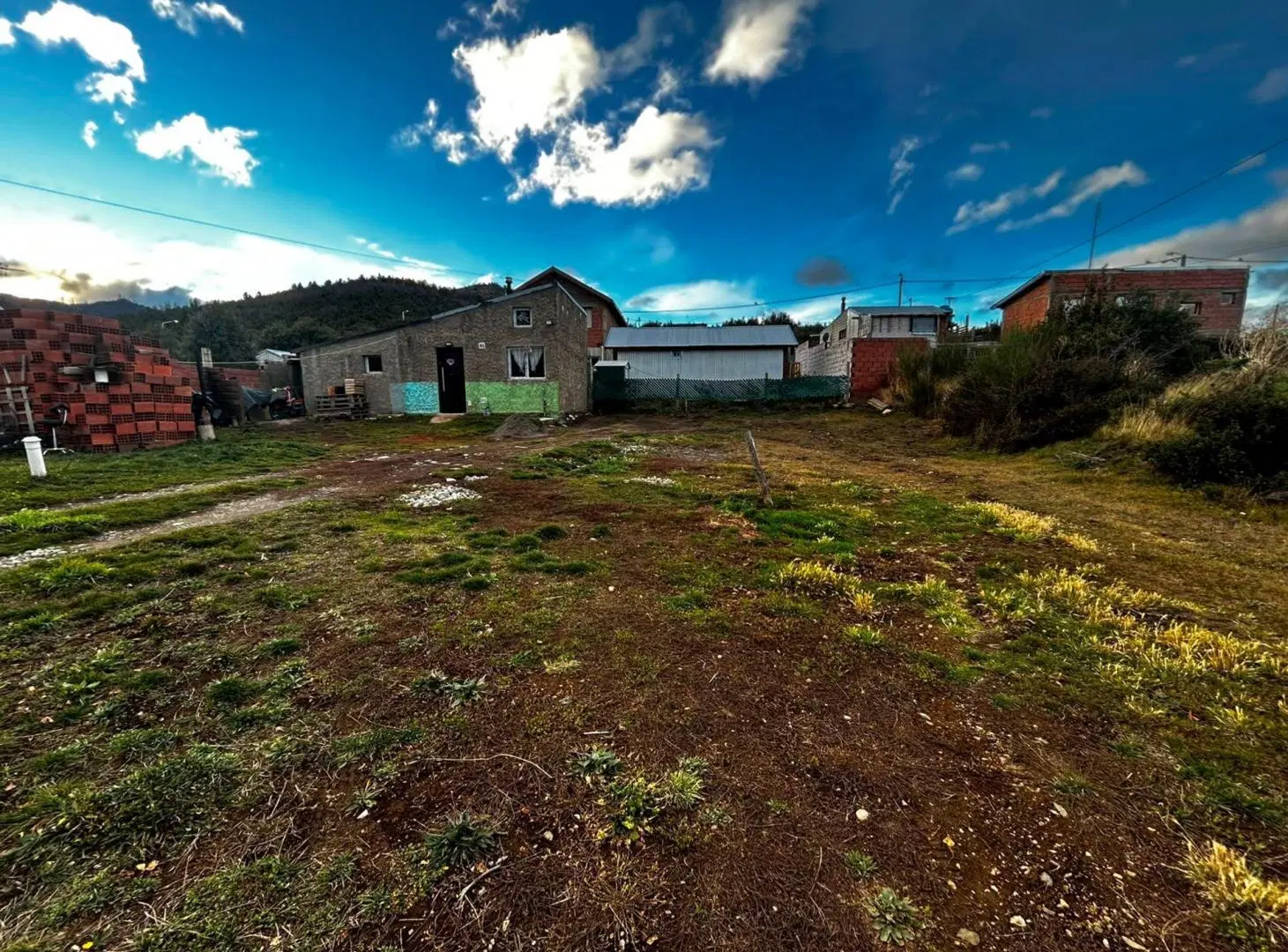 Se vende lote en Valle Azul a metros del asfalto 1