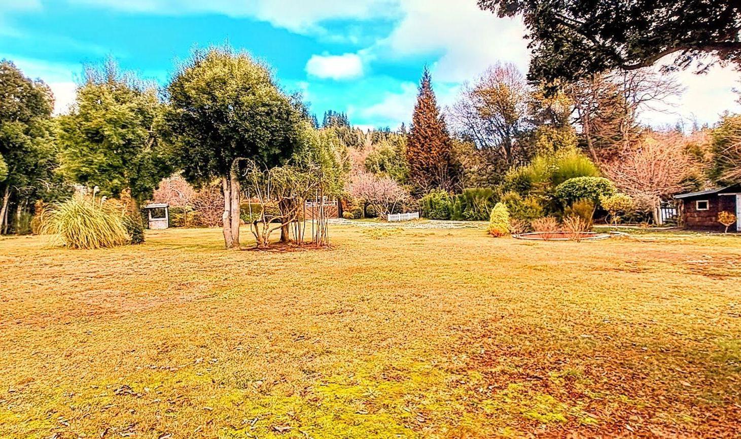 Foto de VENTA LOTE 2.305m2 CON MEJORAS AV BUSTILLO KM 18, imagen 1