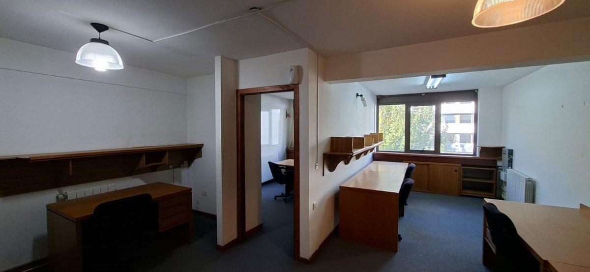 Foto de OPORTUNIDAD VENTA OFICINA CENTRICA BARILOCHE, imagen 4