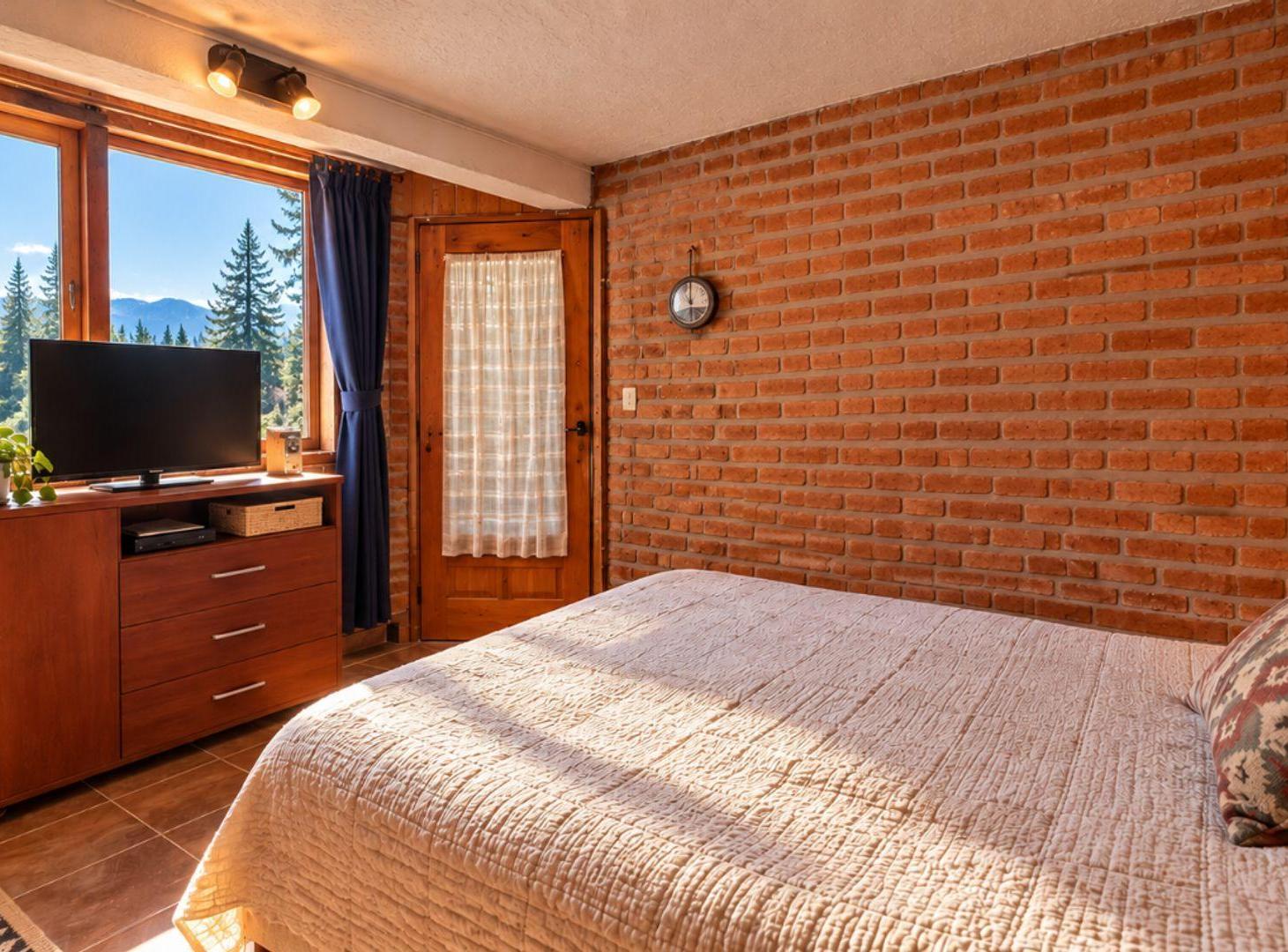 Foto de VENTA BARILOCHE CASA 160m2- 4 DORM -VISTAS AL LAGO, imagen 4