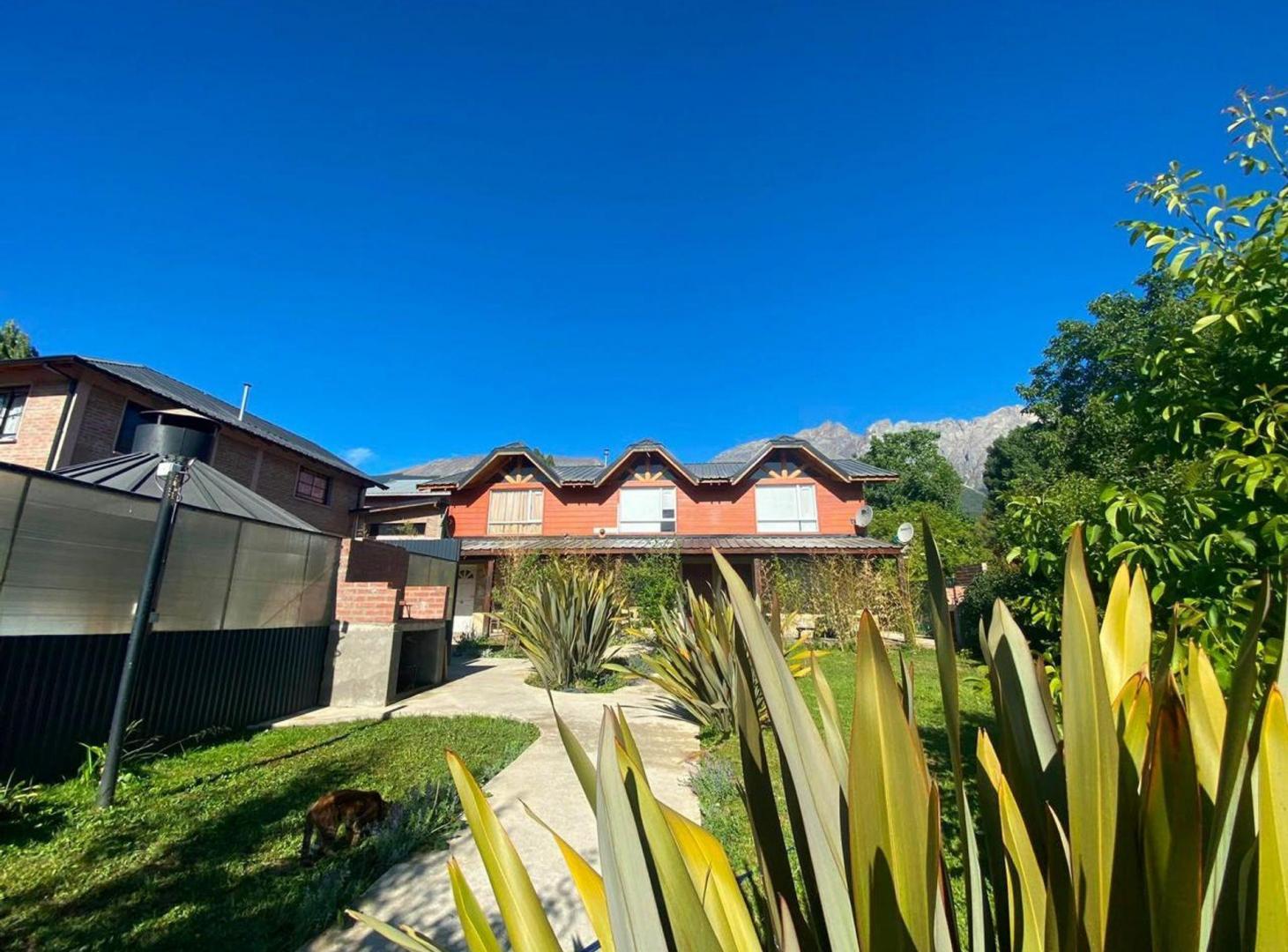 Foto de Casa céntrica + Departamentos, imagen 2
