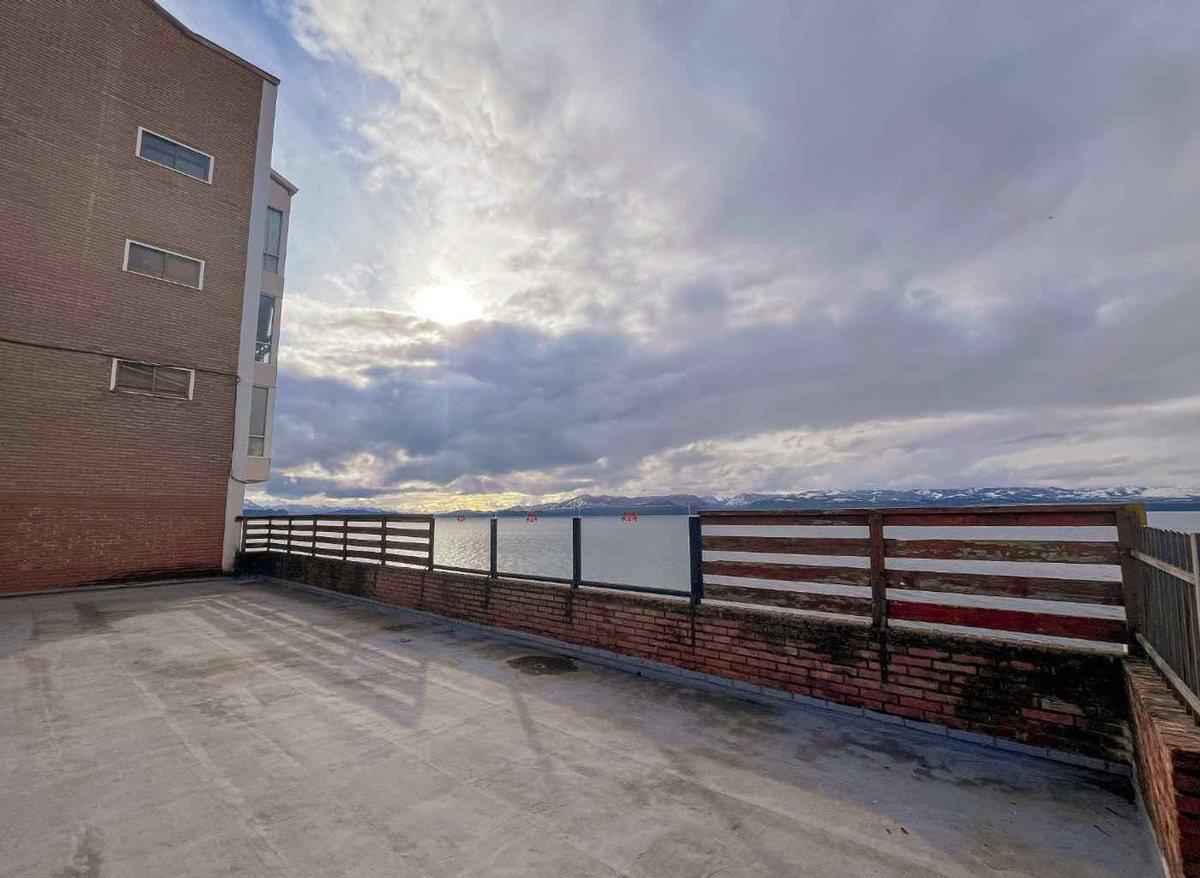 Foto de Local en venta Bariloche centro con vista al lago, imagen 1