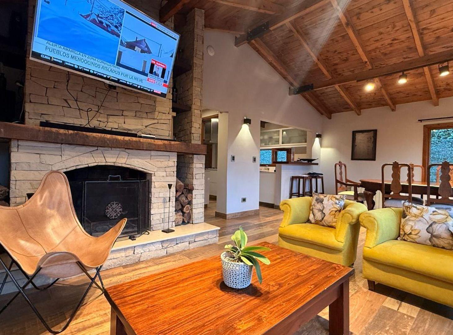 Foto de CASA EN MELIPAL DE ALTA CALIDAD CONSTRUCTIVA, imagen 3
