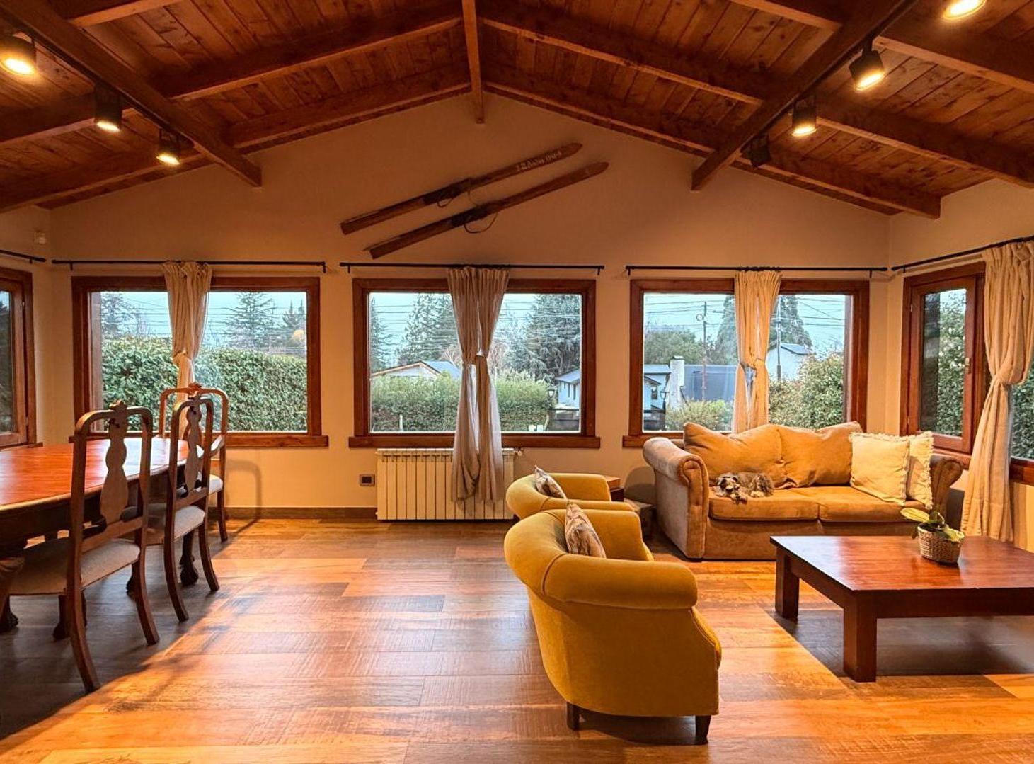 Foto de CASA EN MELIPAL DE ALTA CALIDAD CONSTRUCTIVA, imagen 1
