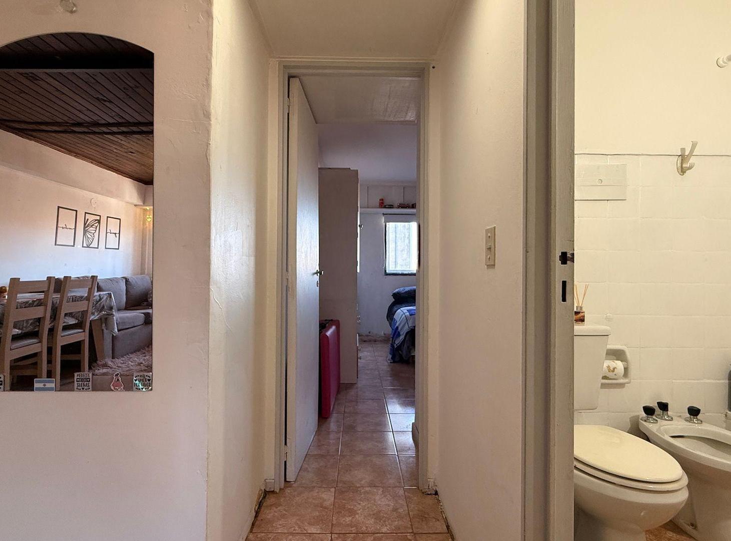 Foto de VENTA DEPARTAMENTO 3 AMBIENTES ZONA COMERCIAL, imagen 4