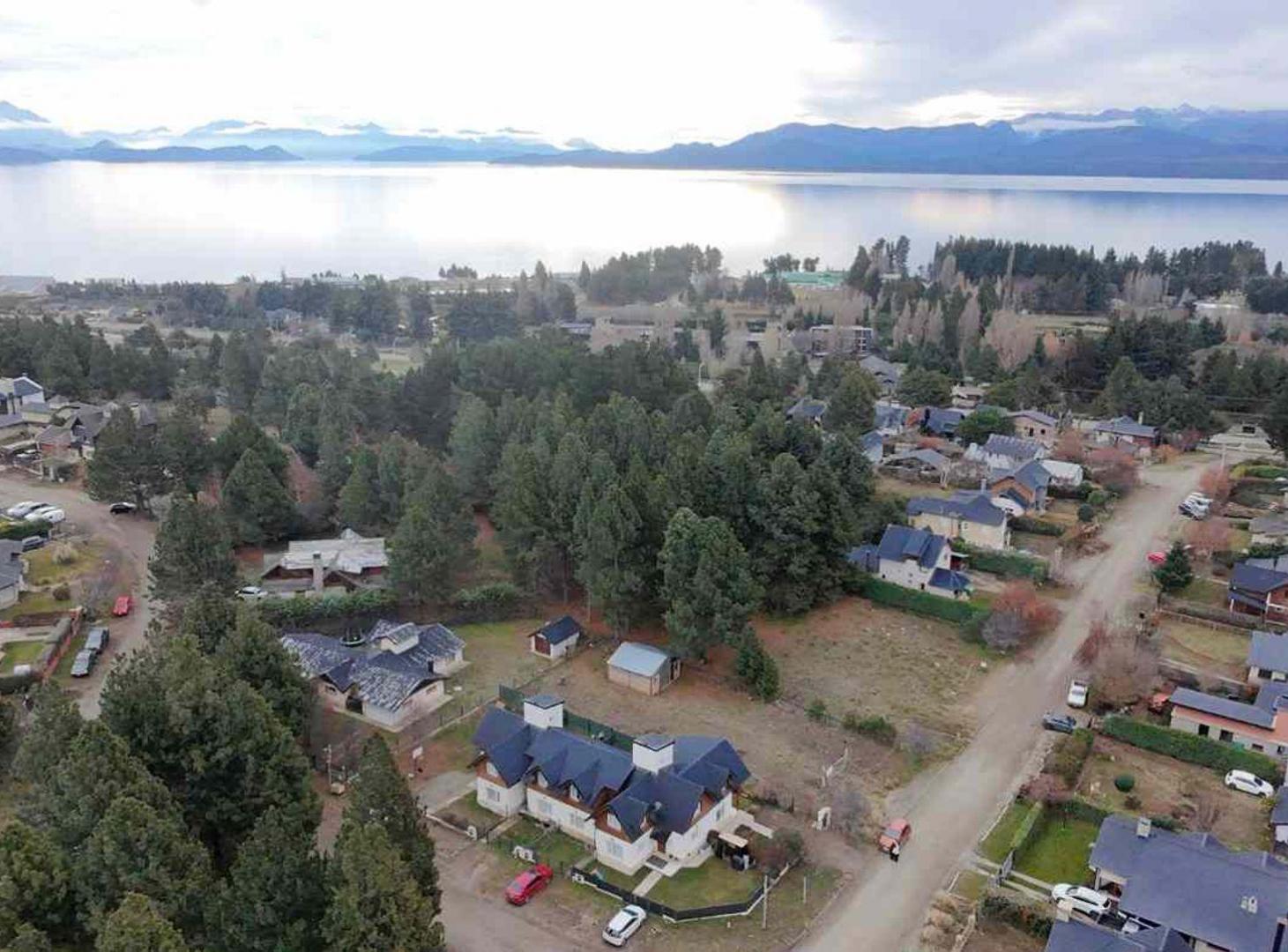 Foto de Hermoso lote plano, cercano al Lago bien ubicado., imagen 3