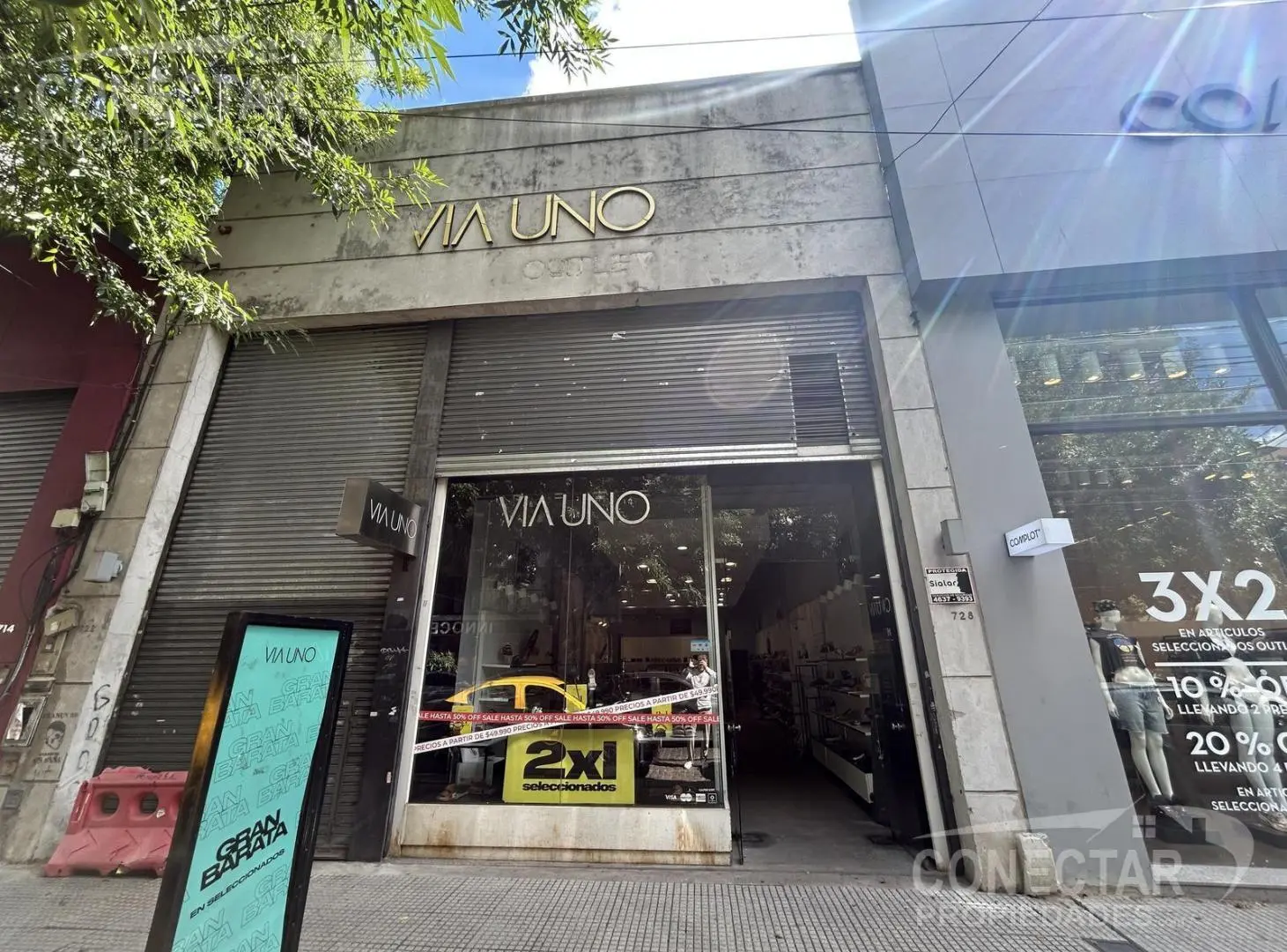Local 8,66 x 24   oficinas en 2 plantas - apto todo rubro - ideal local  y  oficinas 4