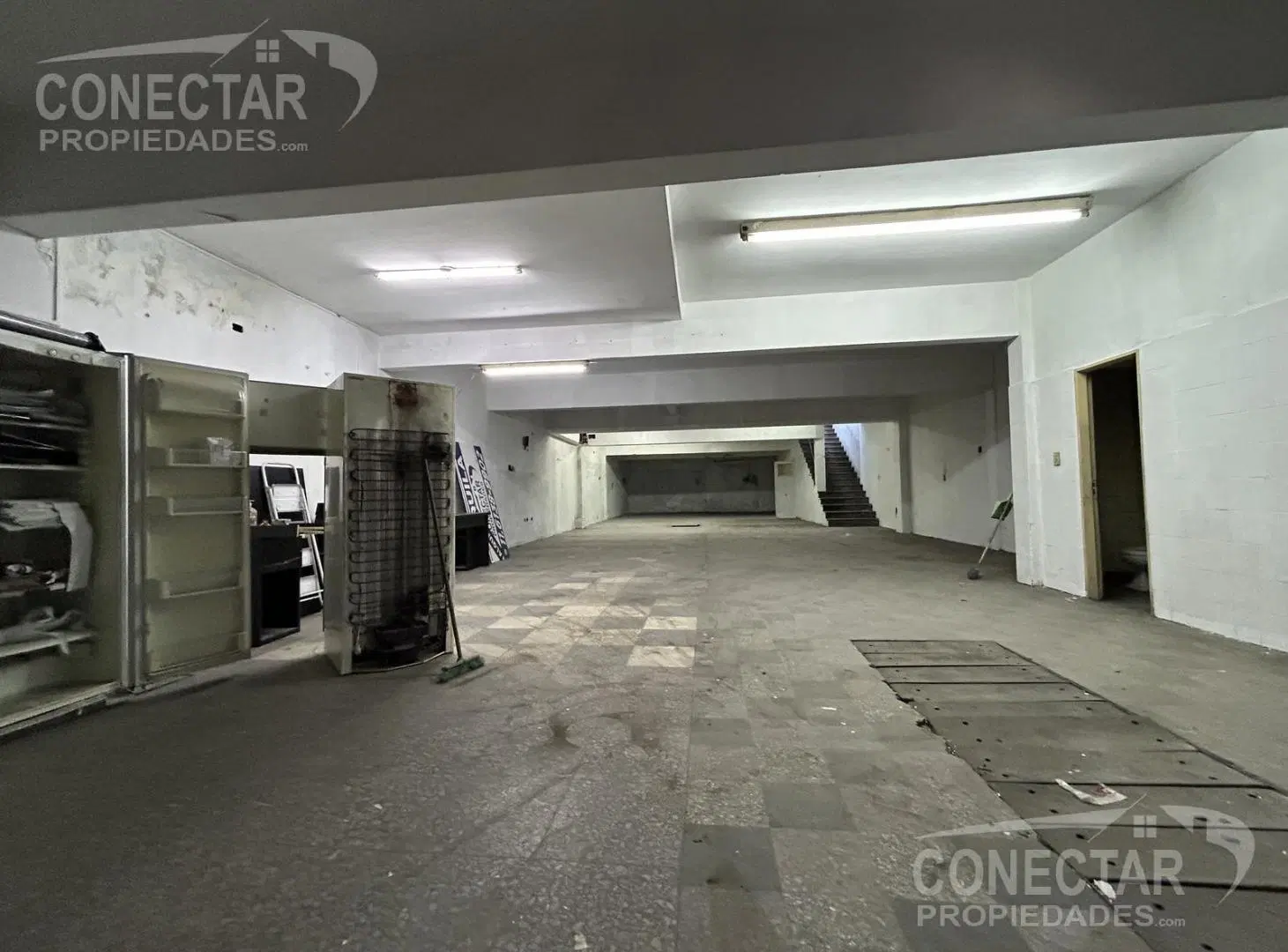 EDIFICIO - LOTE PROPIO- OFICINAS Apto Todo Rubro -414 m2 - lote 8.70 x 27 primer piso 3