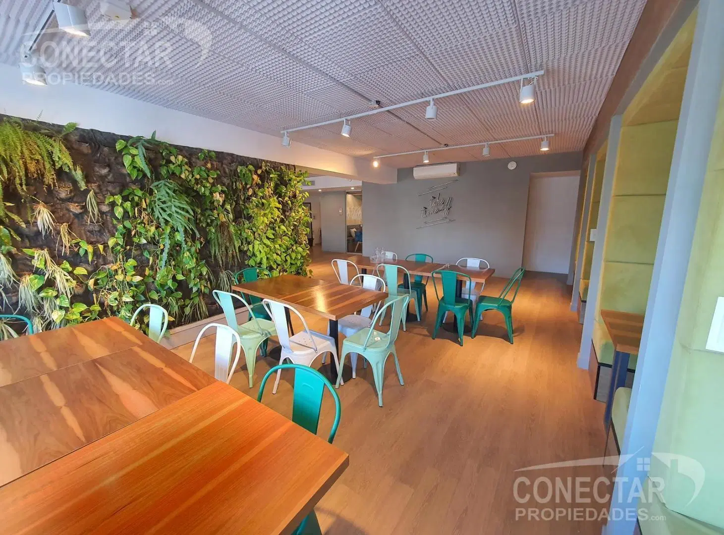 Oficina equipada y amoblada -  450 m2 -  vista al  rio - Liberatdor y Sucre - cocheras 5