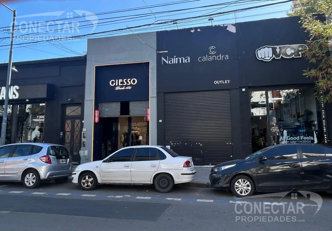 Local zona Outlet 4 x 40 + depósito - ideal indumentaria 4