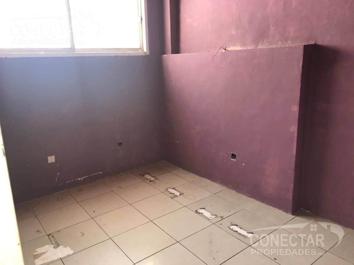Foto de LOCAL Gran frente de 12mts! PB 170m2 entrep. / Aguirre 800 / Zona, imagen 3
