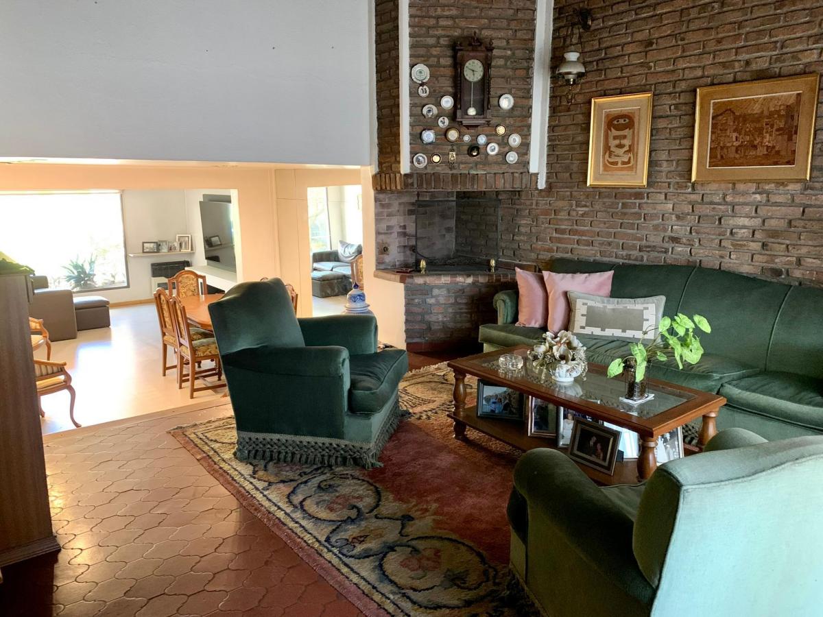 Casa en venta de 5 ambientes en Temperley