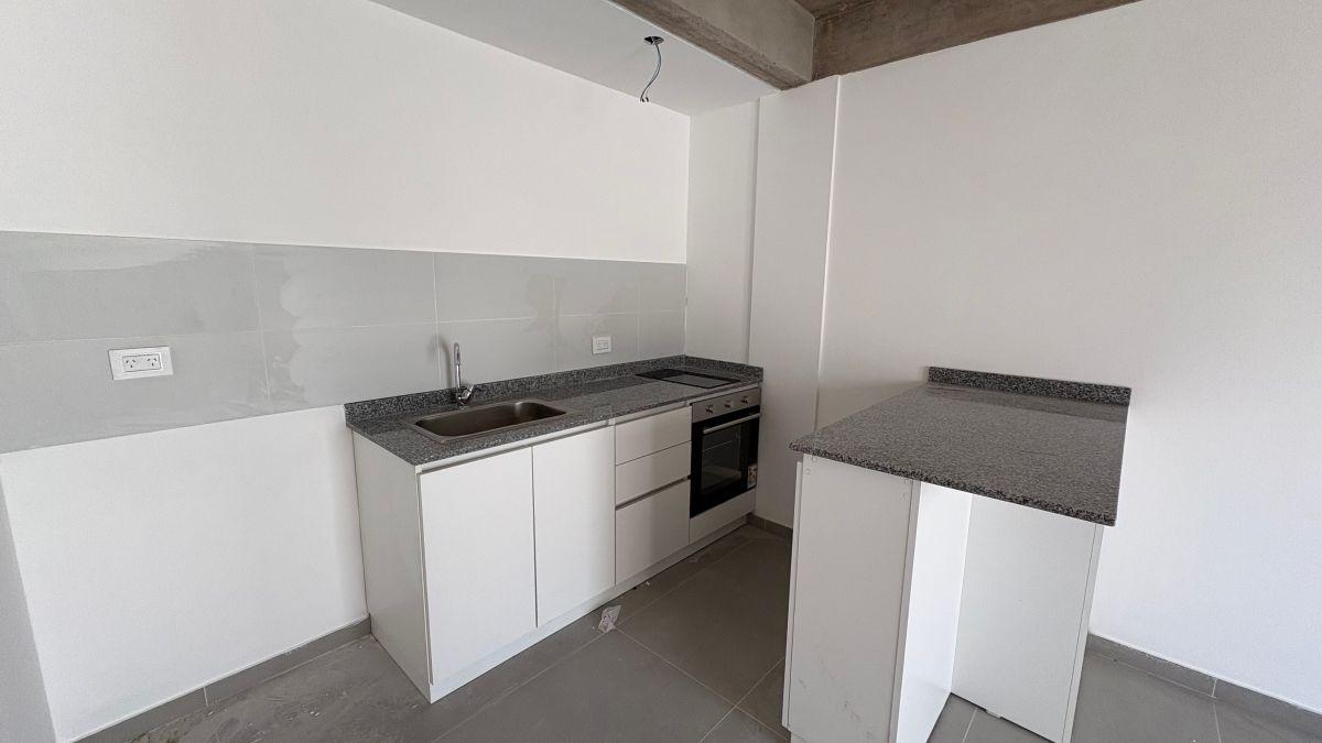 Departamento de 2 ambientes a estrenar con balcon en venta en Banfield