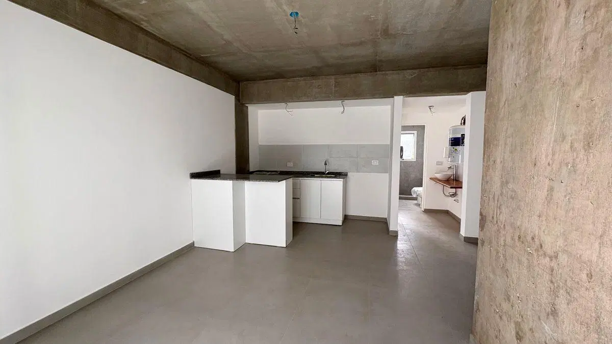 Departamento en Venta a Estrenar en Banfield - Ant. de U$s50.000 Saldo en 30 Cuotas De: U$s1.140 3