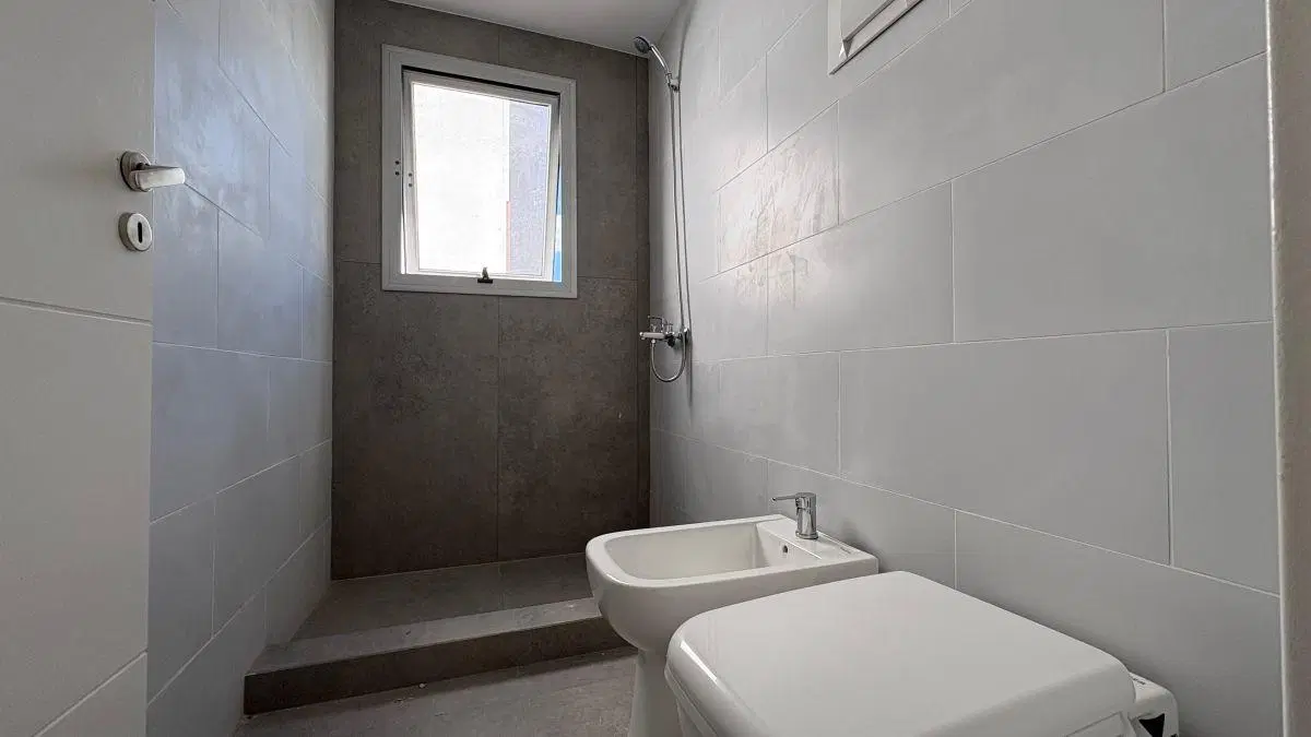 Departamento en Venta a Estrenar en Banfield - Ant. de U$s50.000 Saldo en 30 Cuotas De: U$s1.140 8