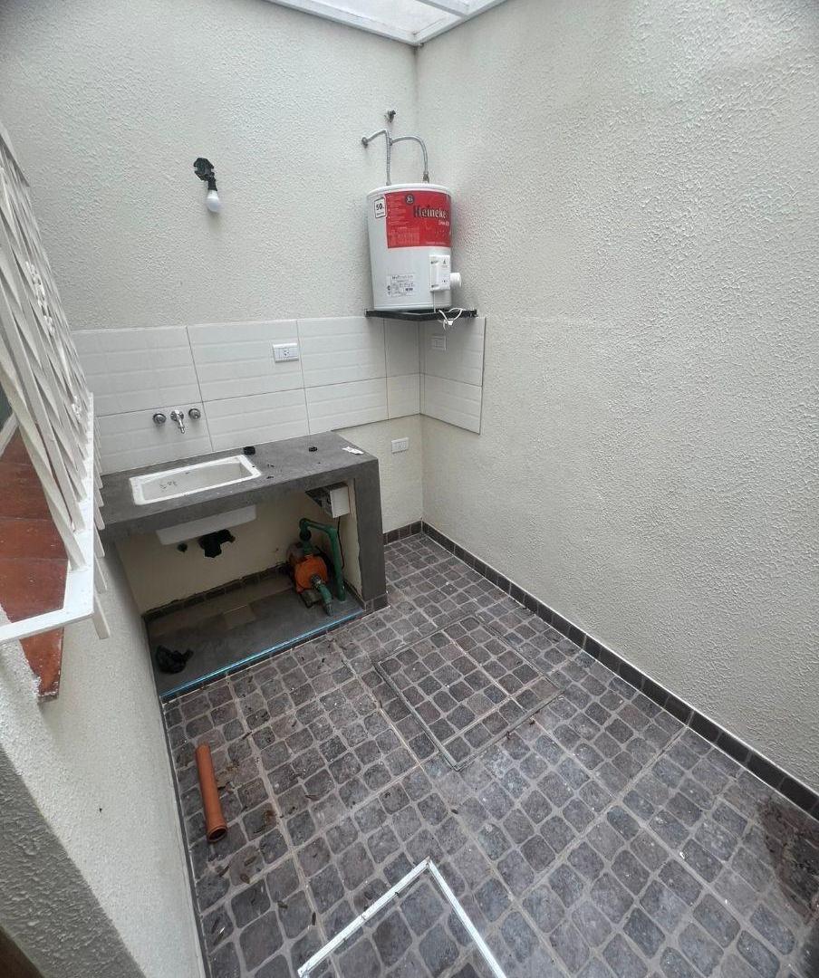 Foto de Departamento en P.H. con patio en Lomas de Zamora. SIN EXPENSAS., imagen 4