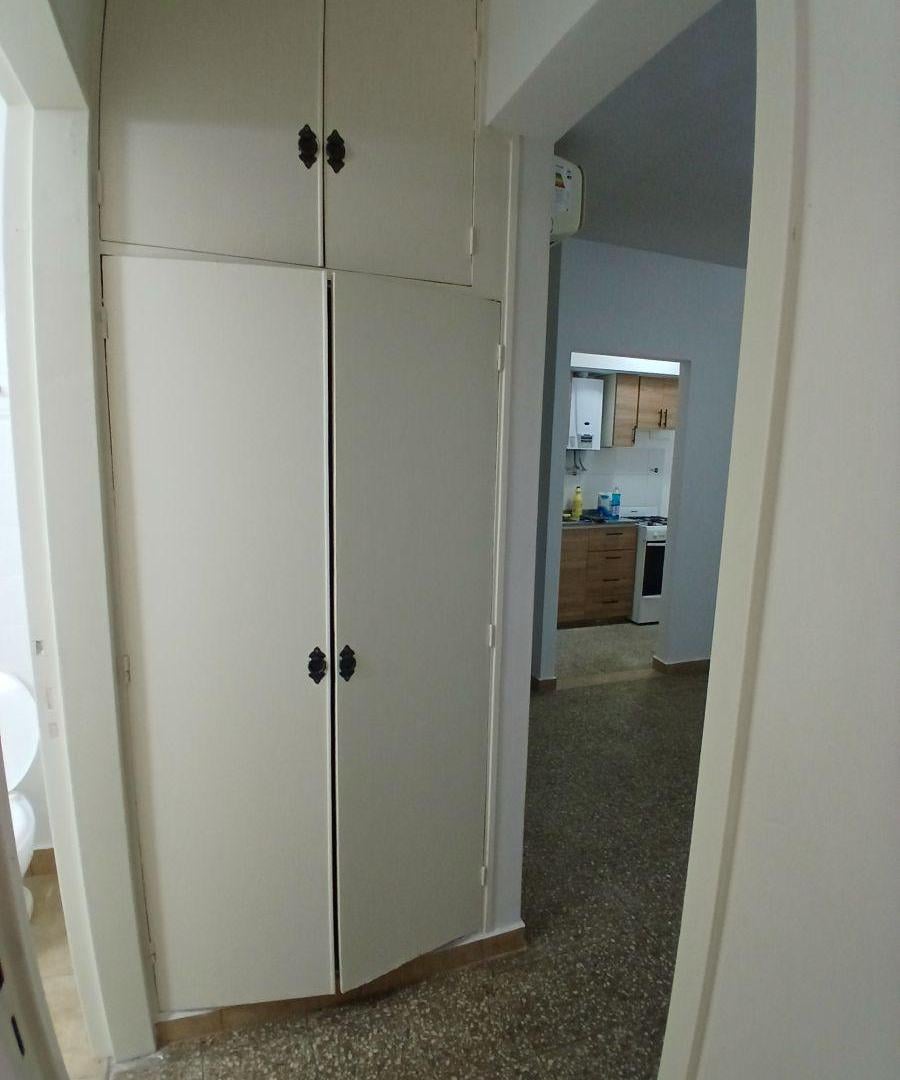 Foto de Departamento de 40 m² con 1 dormitorio en alquiler en Caballito Sur, imagen 2