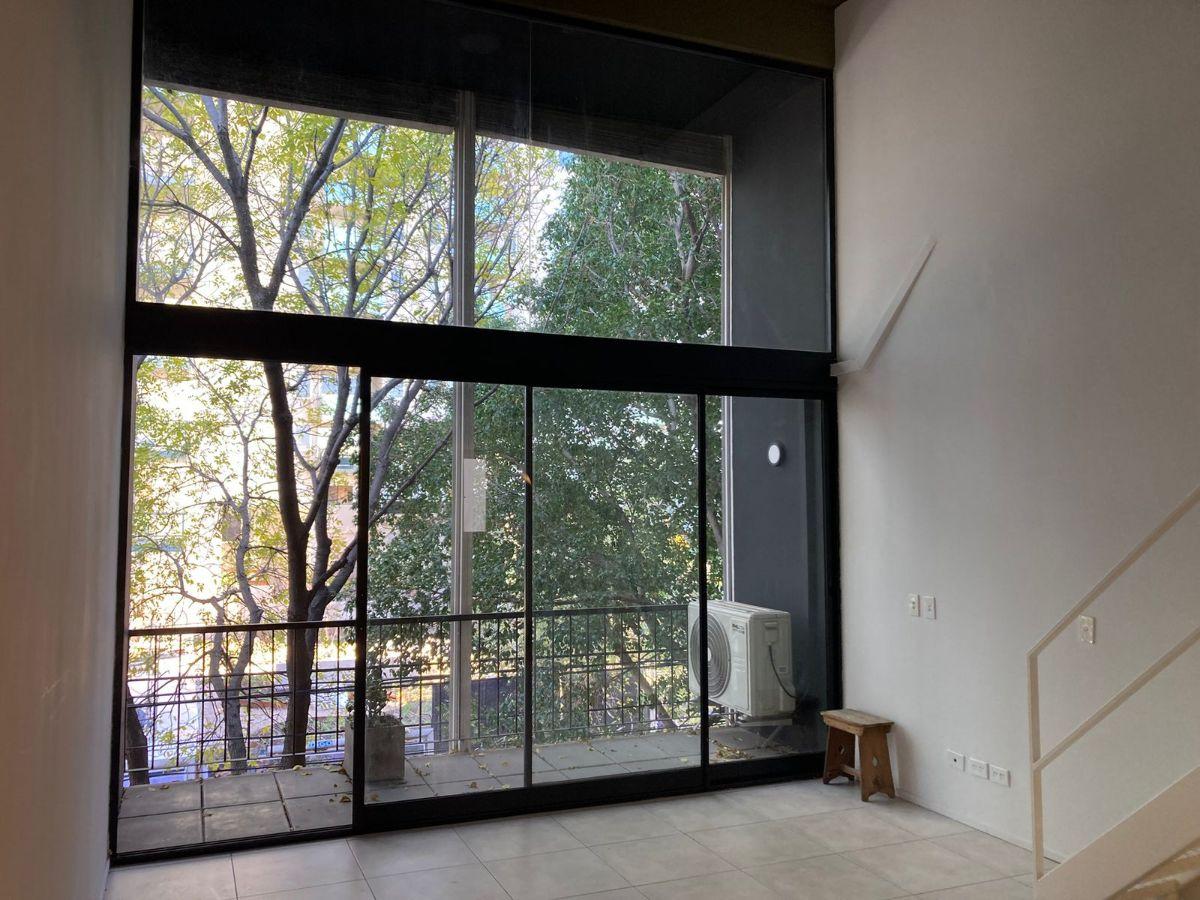 Duplex Super Luminoso en Belgrano - 45 m² con Amplio Balcon Al Frente
