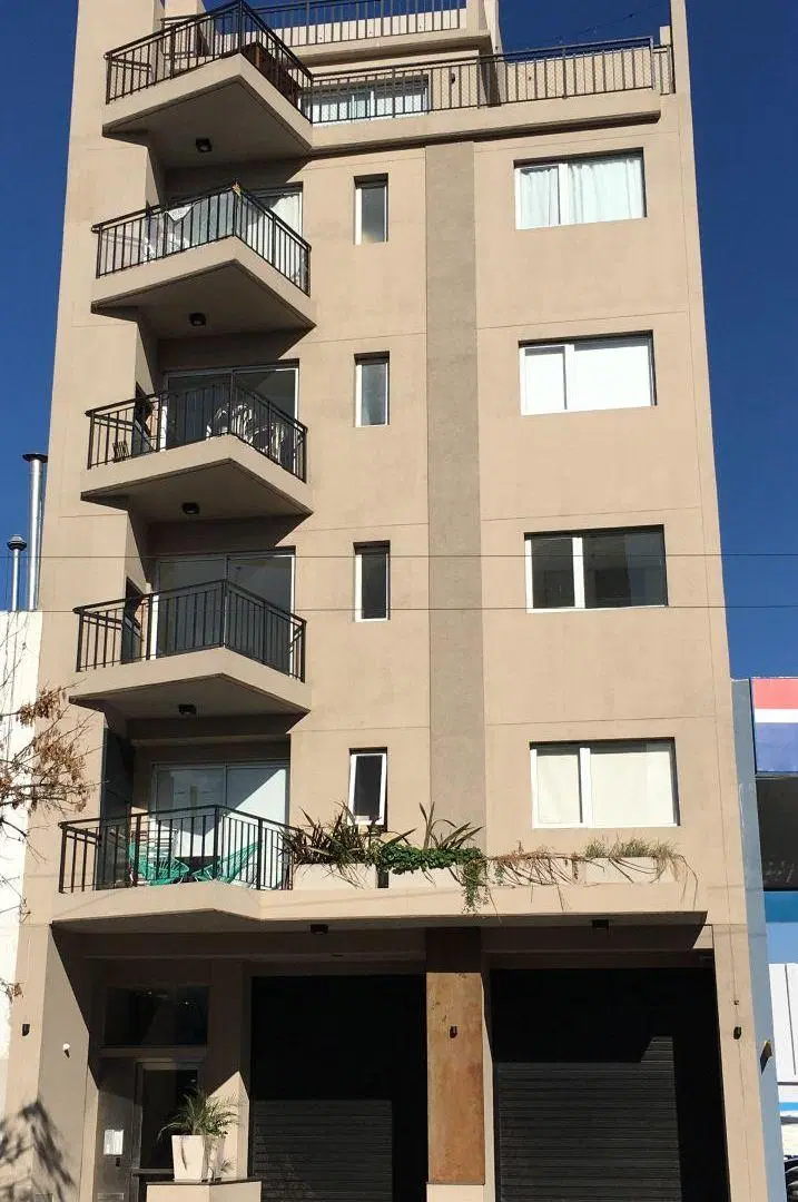 Depto con Balcón Al Frente y Parrilla. Super Luminoso - Terraza + Gym 1