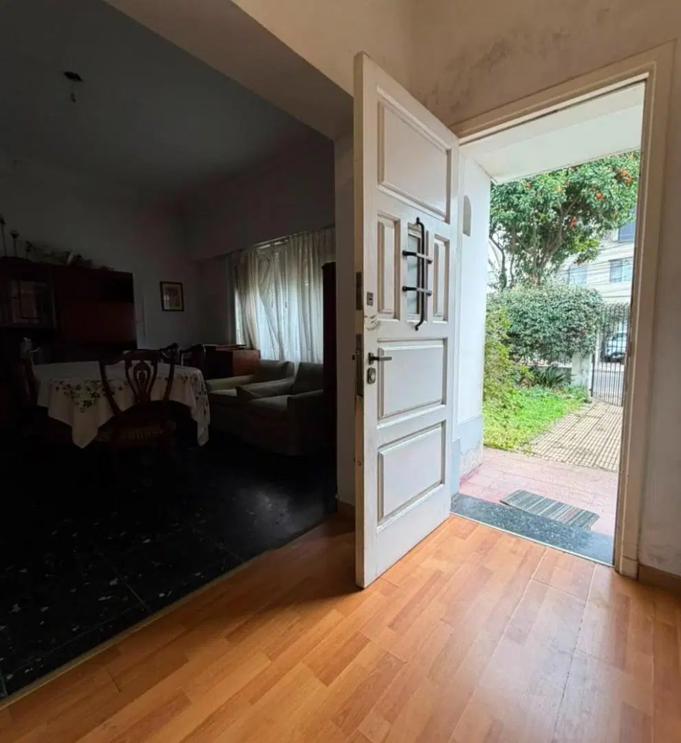 Venta de casa 6 ambientes en La Lucila. 3
