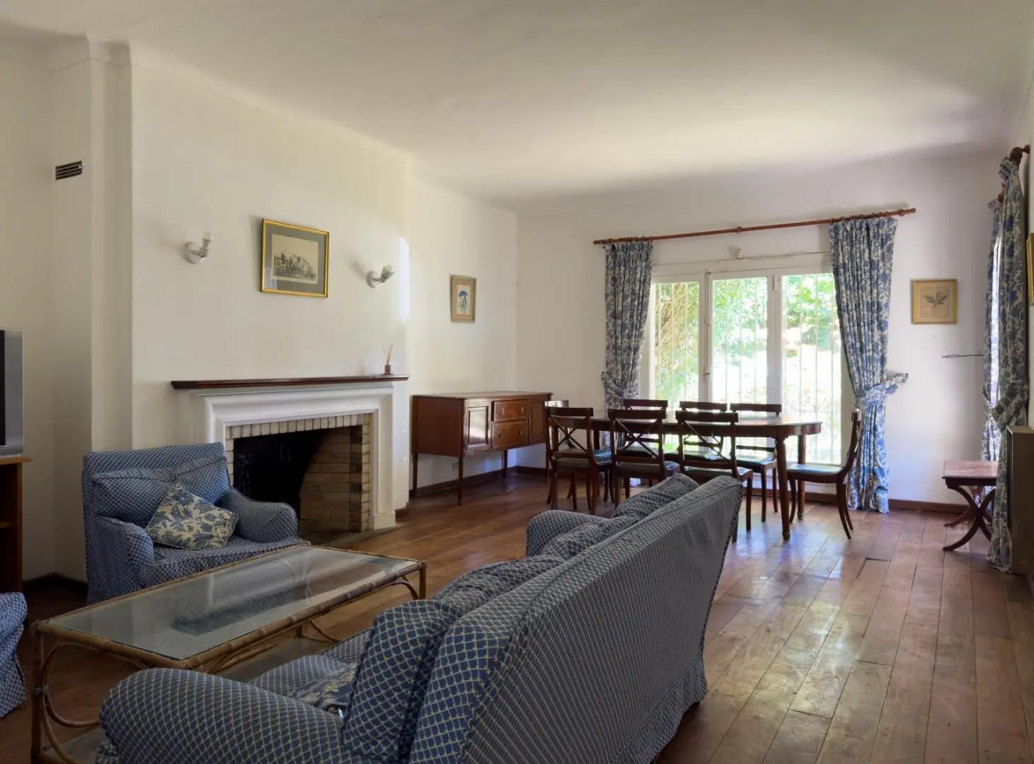 Chalet de estilo en Guemes con gran parque 3
