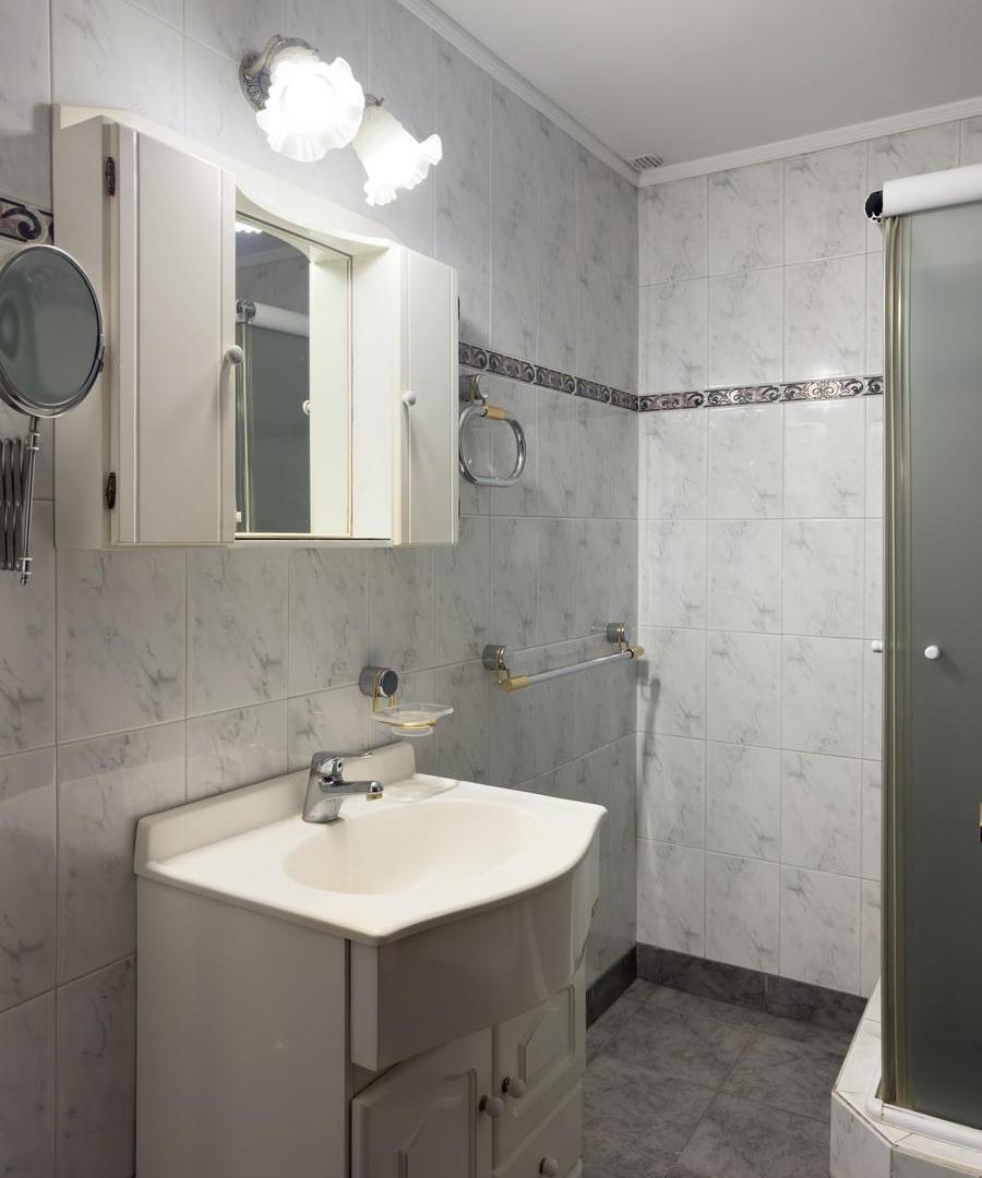 Foto de Chalet en esquina en el barrio San Carlos con quincho, imagen 2