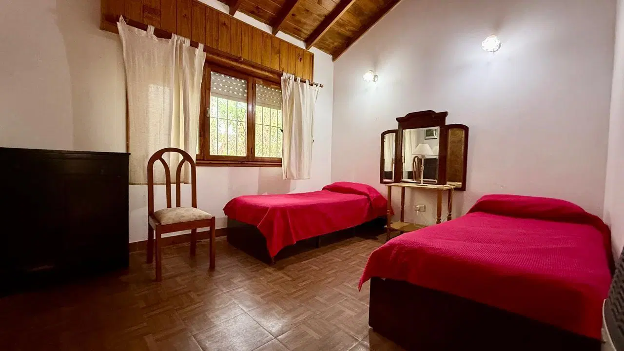 Chalet en Chapadmalal de amplio Lote 5