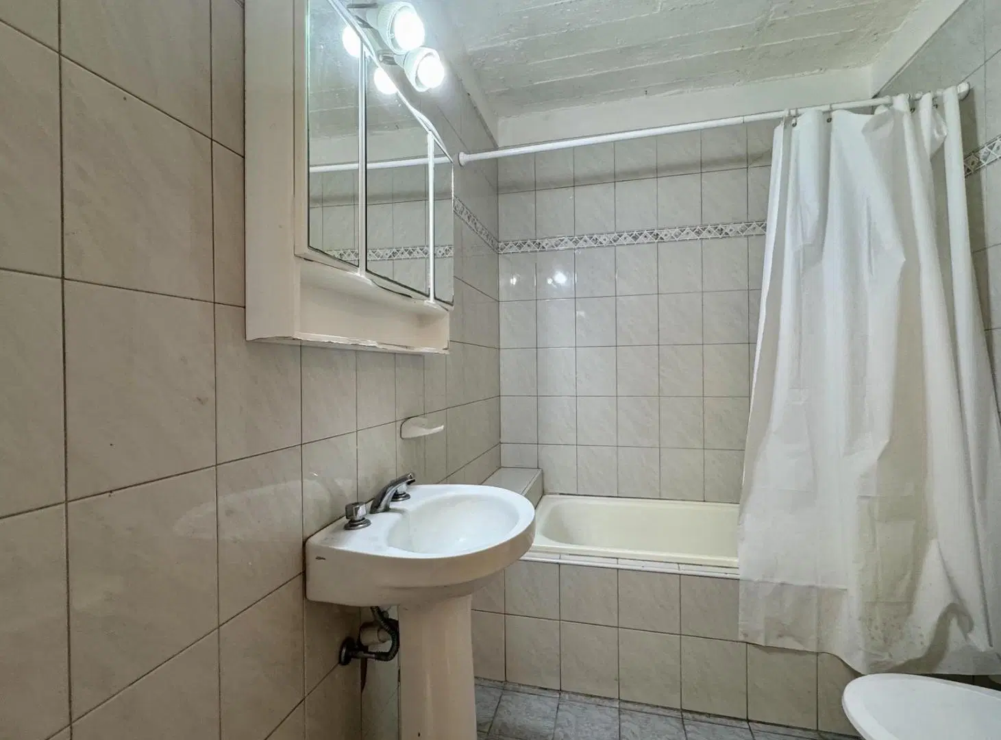 Departamento 4 ambientes en Zona Centro para alquiler 4