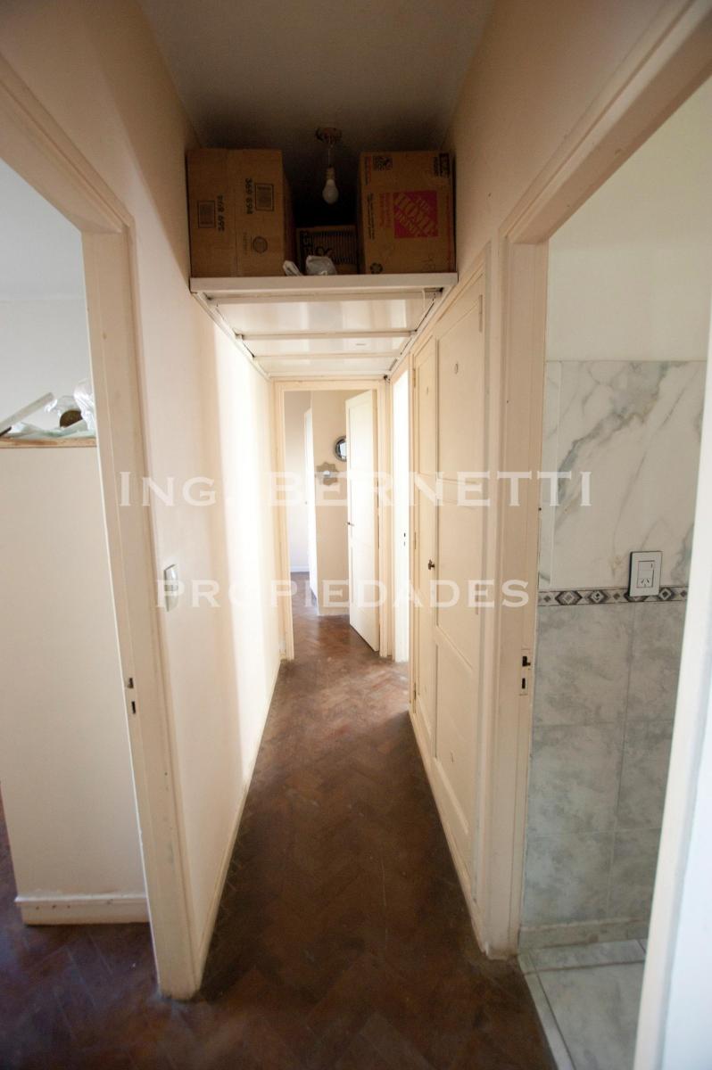 Foto de Departamento 4 Ambientes Planta Baja - Barrio Gral. San Martín -, imagen 2