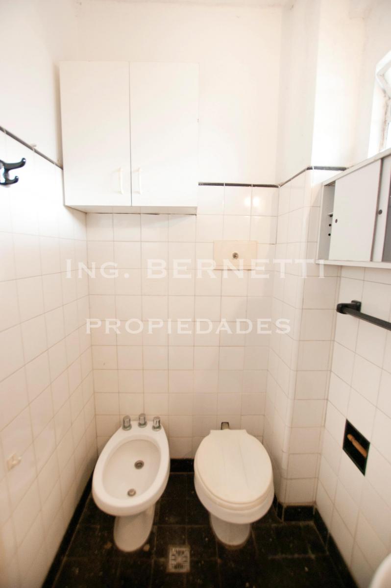 PH 2 Ambientes al frente con balcón y patio - Excelente zona -