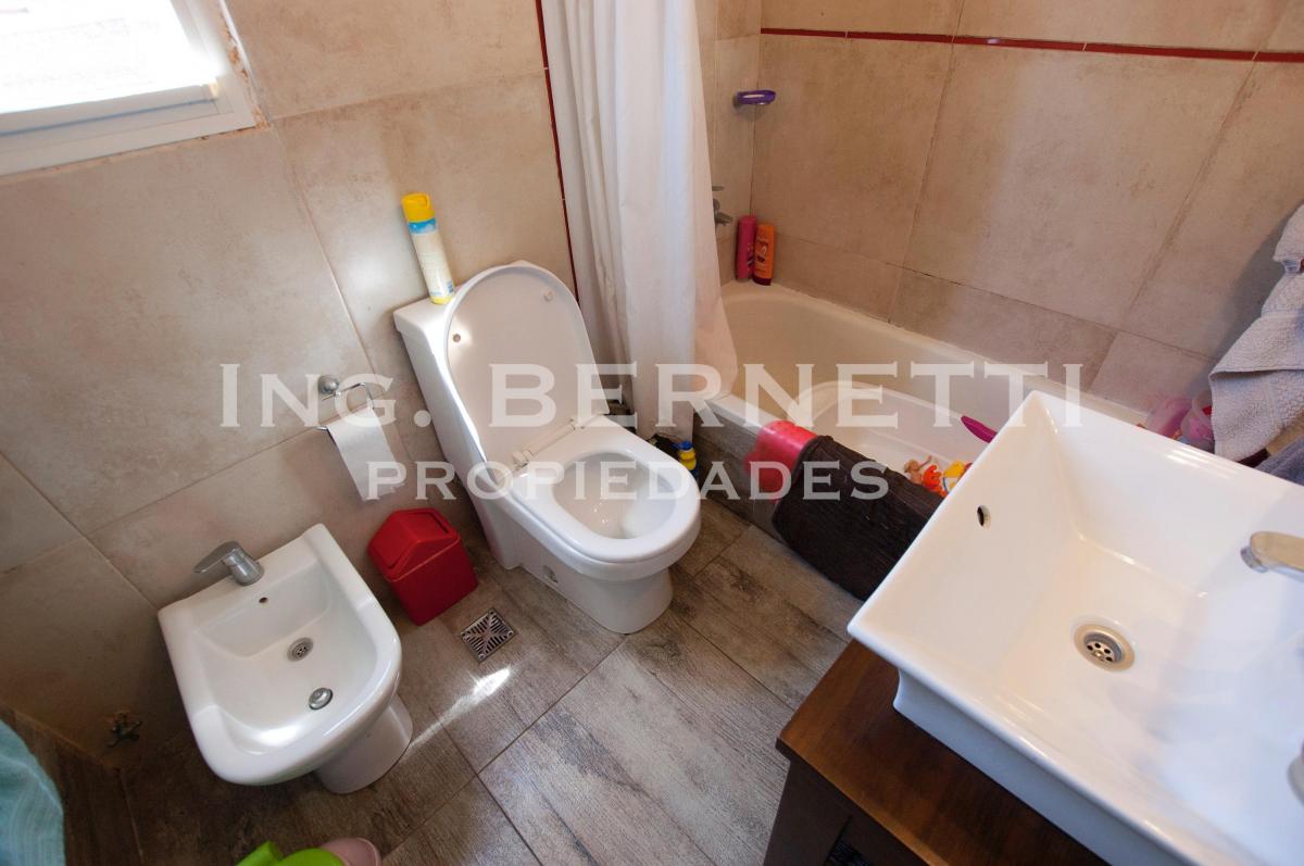 Excelente Departamento 3 Ambientes con Balcón - Reciclado a Nuevo, Impecable! 2