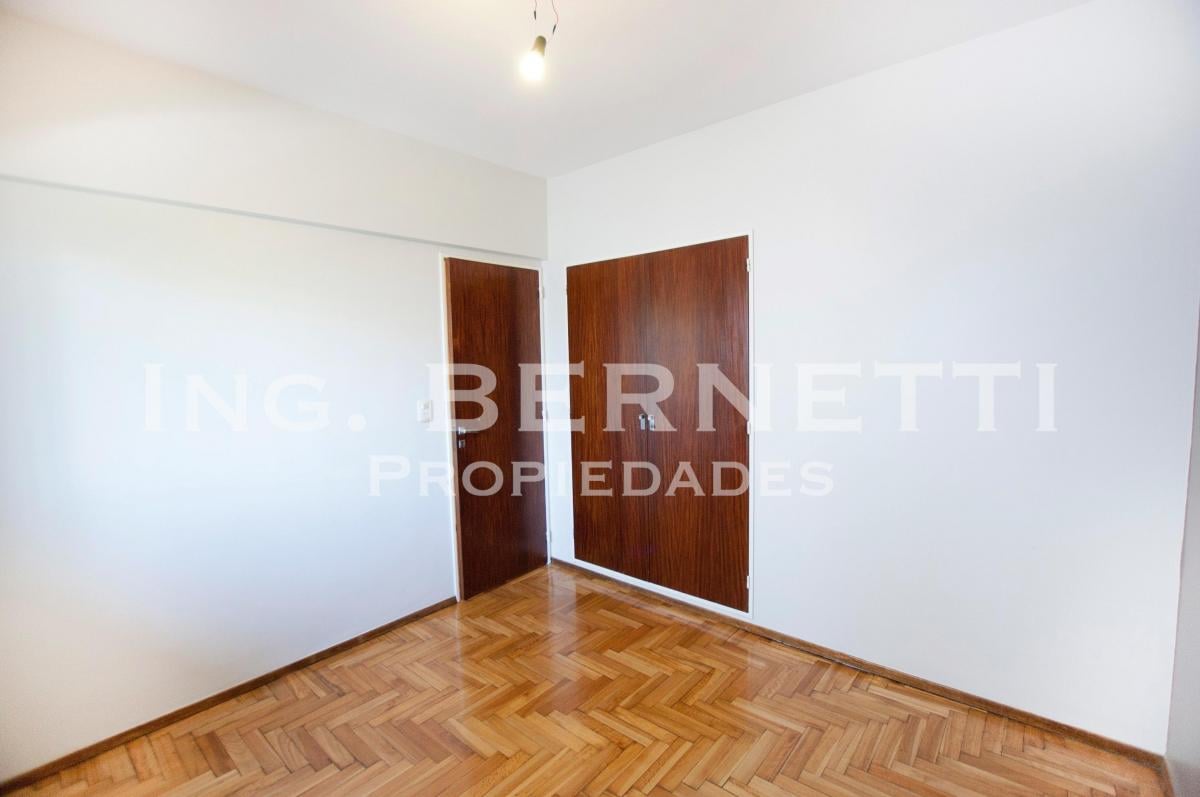 Excelente Semipiso 3 Ambientes c/ balcón - En lo mejor de Villa Urquiza -
