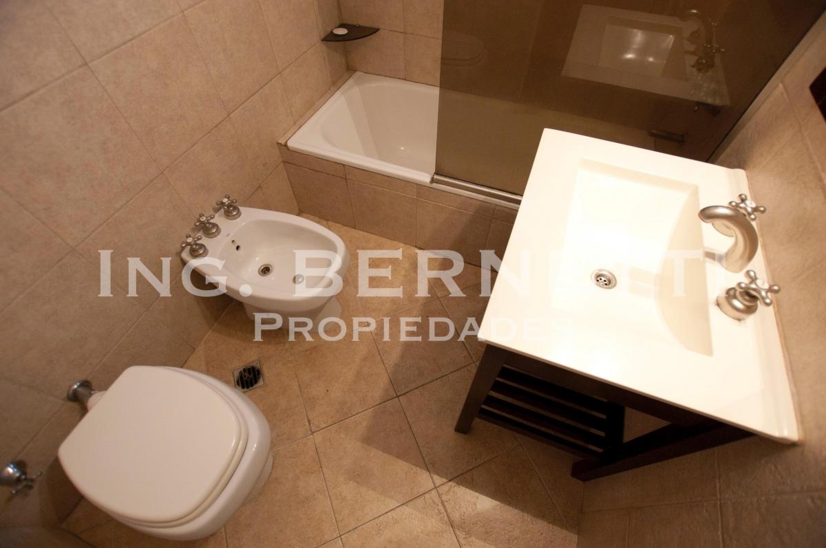 Excelente Semipiso 3 Ambientes c/ balcón - En lo mejor de Villa Urquiza -