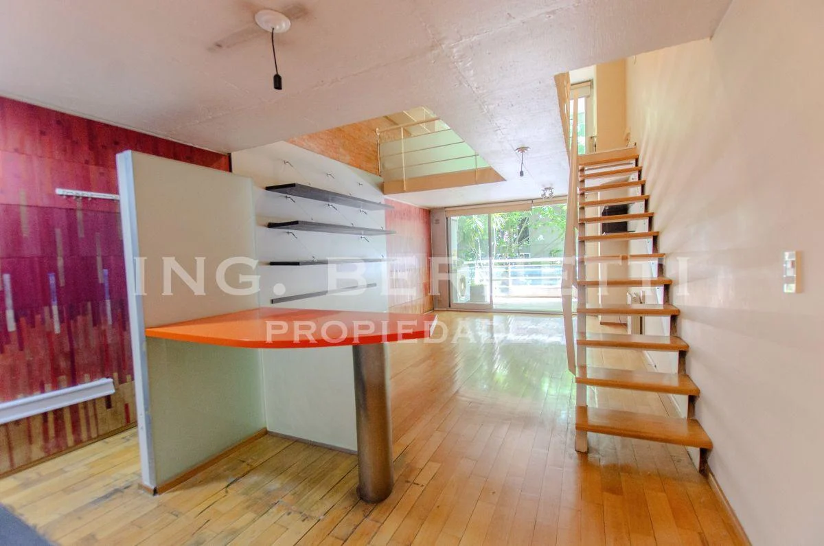 Foto de Departamento en dúplex al frente - 2 Ambientes + Escritorio - Bcón c/, imagen 1