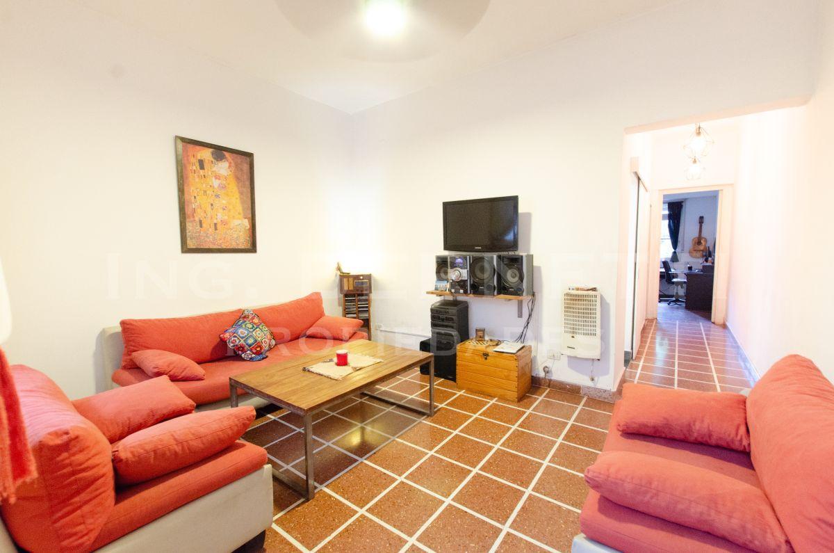Foto de PH 4 Ambientes al frente con Terraza - Excelente ubicación ! -, imagen 3