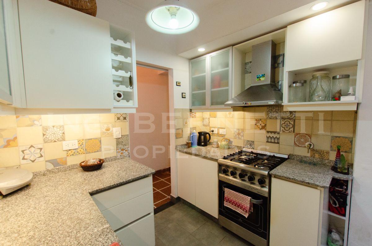 Foto de PH 4 Ambientes al frente con Terraza - Excelente ubicación ! -, imagen 5