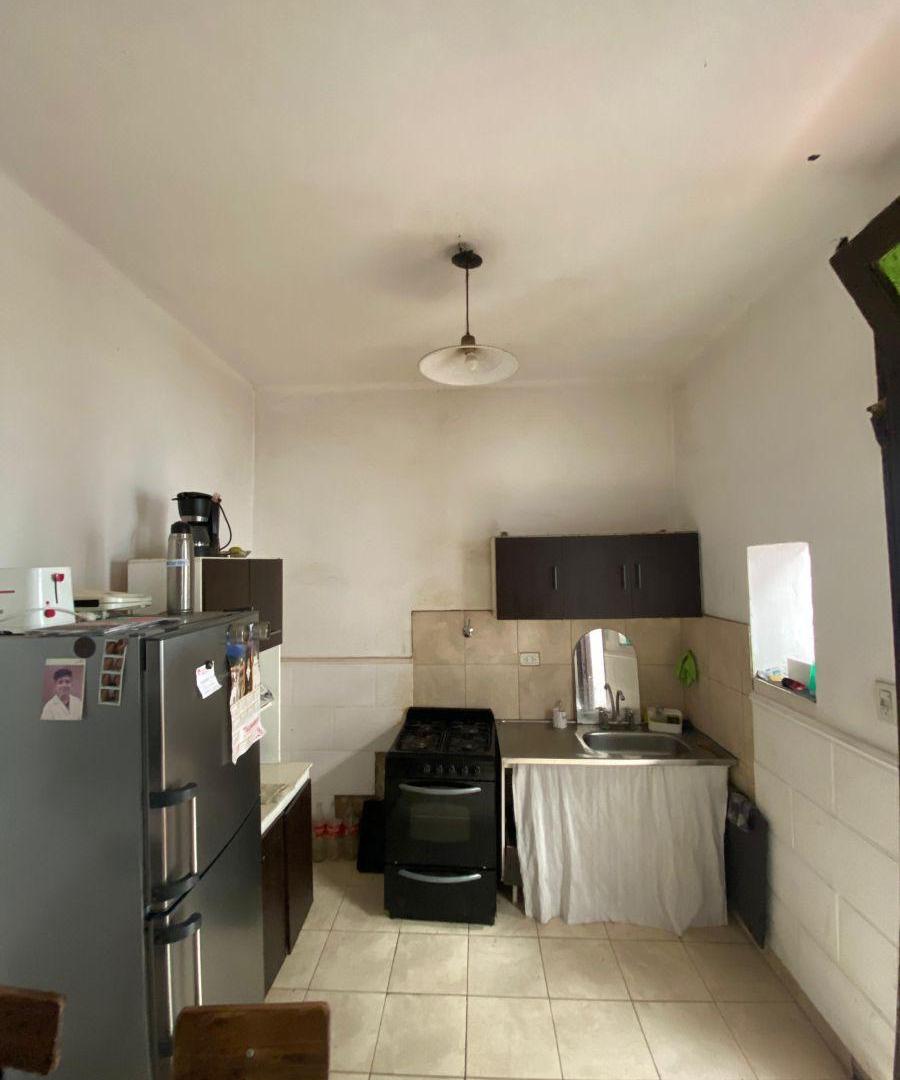 Foto de Casa 5 ambientes con terraza - Muy buena ubicación -, imagen 2