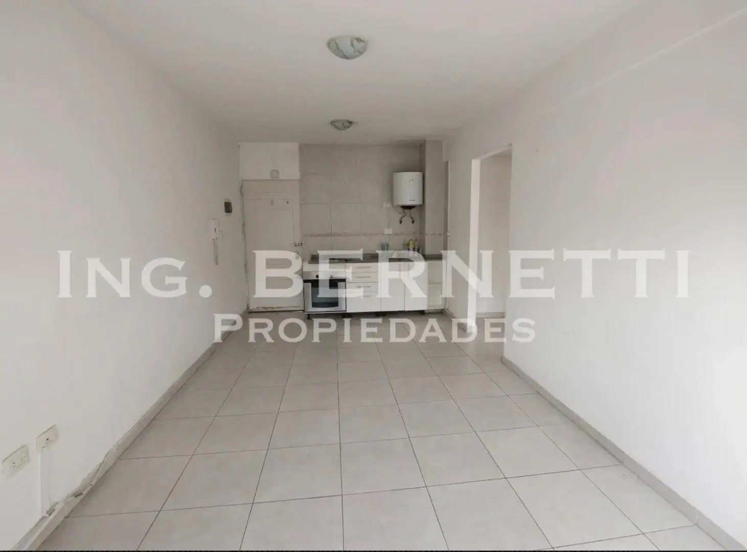 Departamento 2 ambientes al frente - Espacio guarda coche móvil - Excelente complejo 4