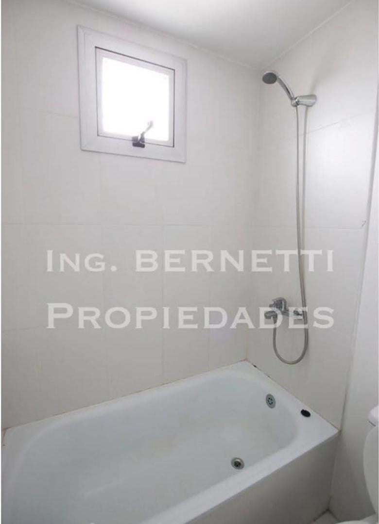 Departamento 2 Amb al frente - SIN EXPENSAS - Muy buena ubicación -