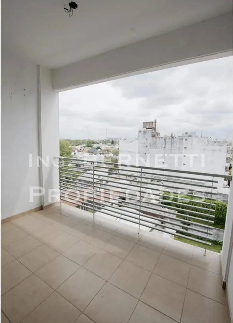 Departamento 2 Amb al frente - SIN EXPENSAS - Muy buena ubicación - 5