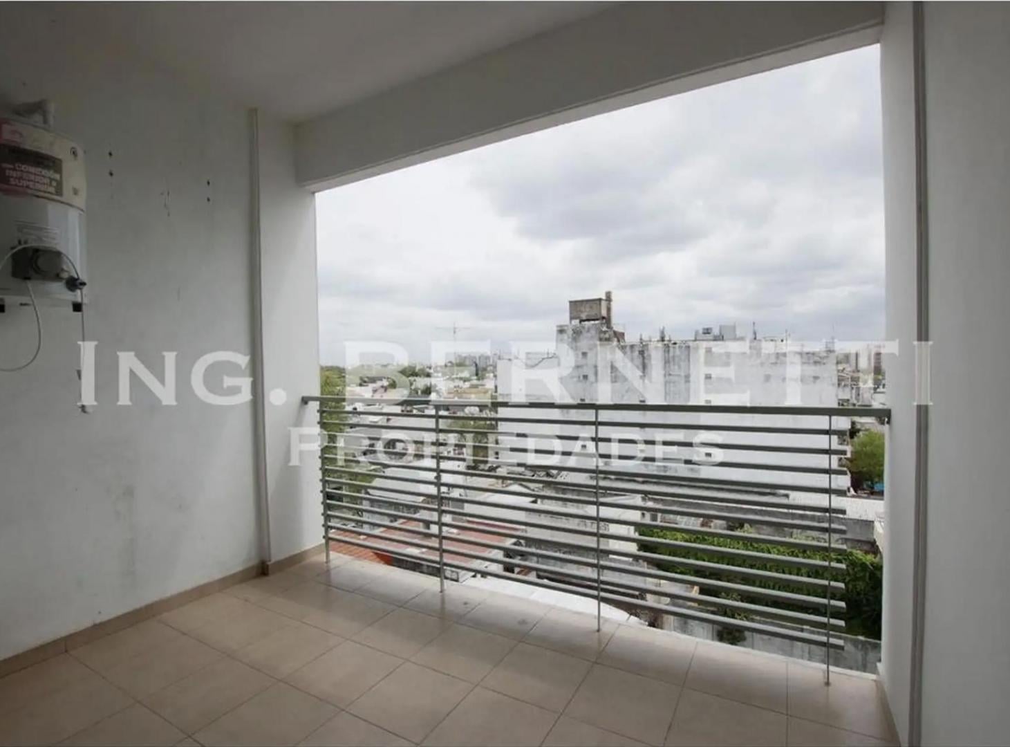 Departamento 2 Amb al frente - SIN EXPENSAS - Muy buena ubicación -