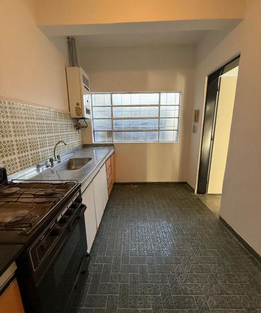 Foto de PH 2 Ambientes al frente con terraza y balcón - Excelente zona -, imagen 4