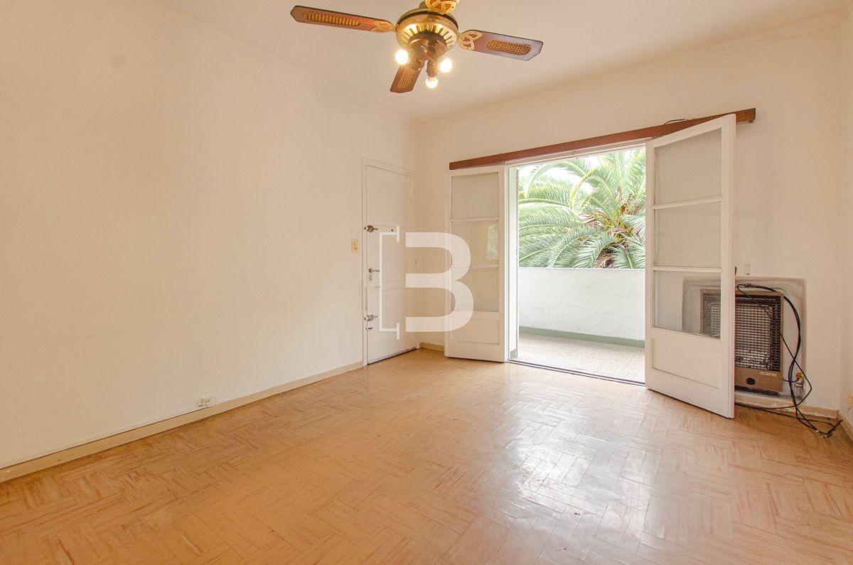Foto de Departamento 4 Ambientes - Segundo Piso - Barrio Gral. San Martín -, imagen 2