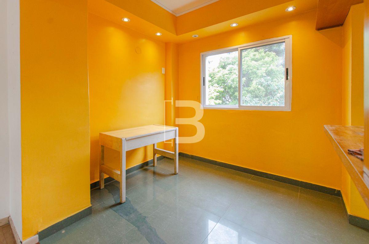 Foto de Departamento 4 Ambientes - Segundo Piso - Barrio Gral. San Martín -, imagen 5
