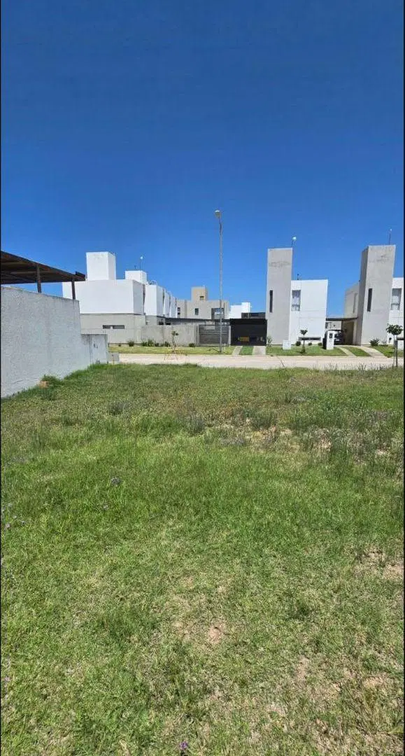 Lote venta o permuta - San Ingnacio Village - Manantiales.- 1