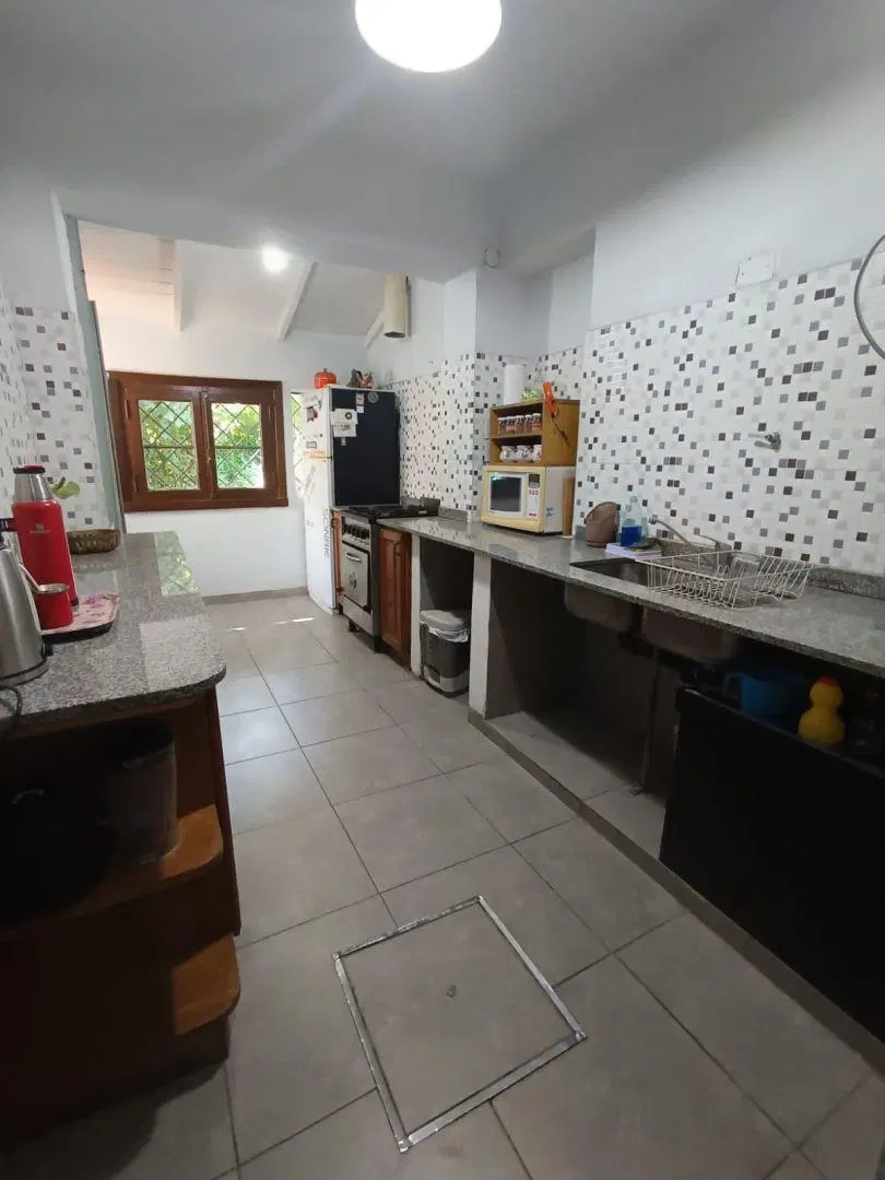 Casa 5 ambientes 2 dormitorios. | ALGARROBOS 1860 3