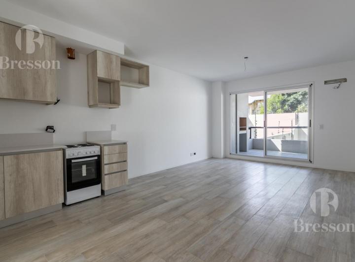 Departamento a estrenar con balcón, patio y parrilla 4
