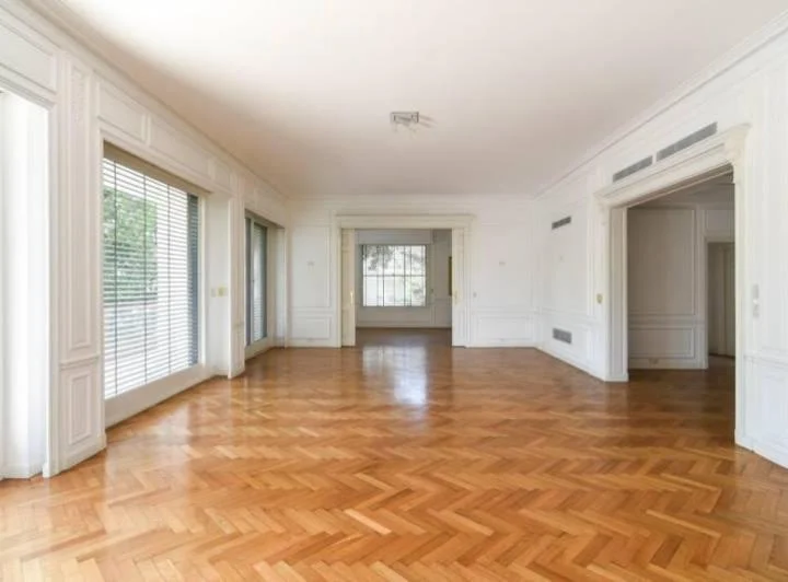 BELGRANO R-VENTA- EXCEPCIONAL EDIFICIO DE CATEGORIA- 4 PISOS-JARDINES-COCHERAS-SALON DE FIESTAS 2