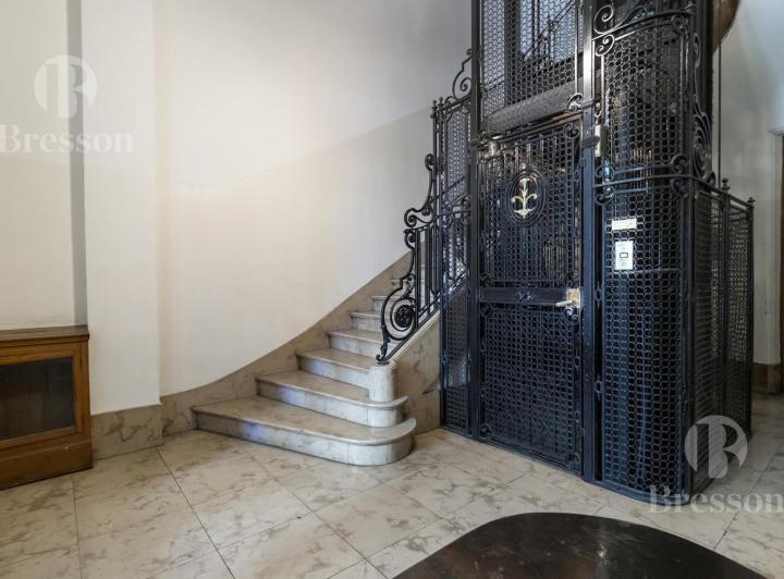Departamento en  Santa Fe y Callao. Edificio emblemático. 3