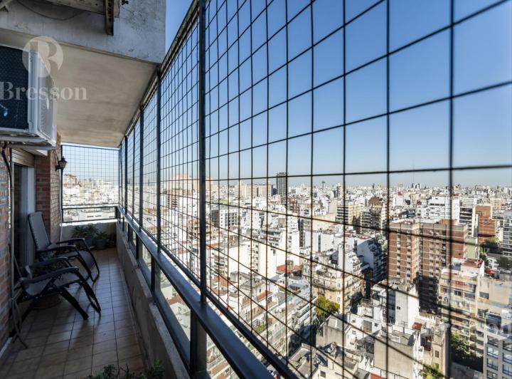 Duplex muy alto y luminoso en Recoleta - Beruti 2600 3